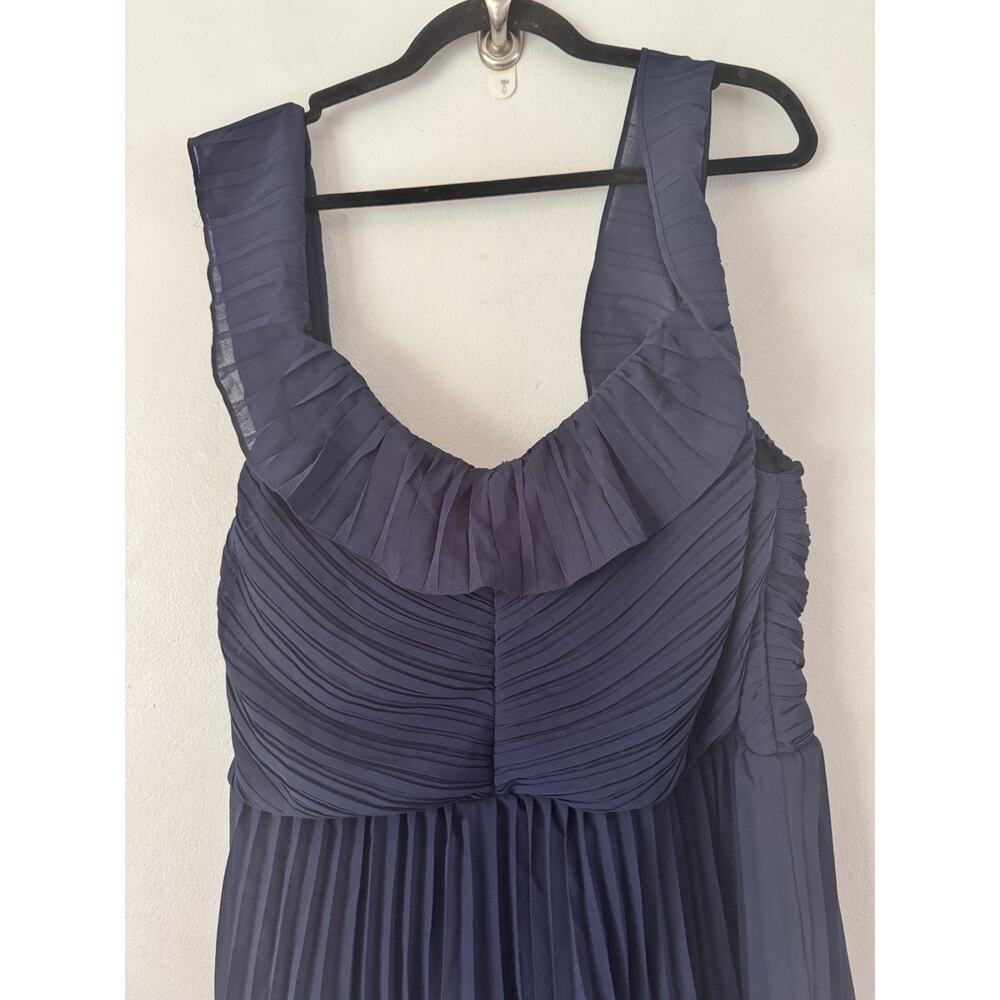 NWT Lulus Always Remarkable Navy Pleated Off the Shoulder Maxi Dress Size 1X - Picture 5 of 9
